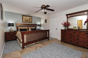 Ideal for Couples or Families looking for a Vacation Home with Private Pool and Yard